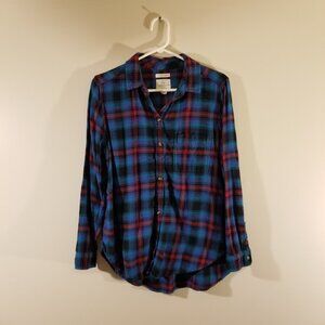 American Eagle Blue and Green Flannel Button Down Shirt